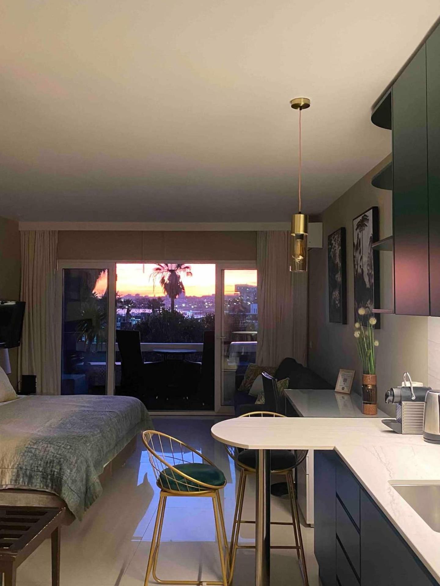 Sea View W Balcony 2 Mins Walk To Beach & Casino Estoril Exterior foto